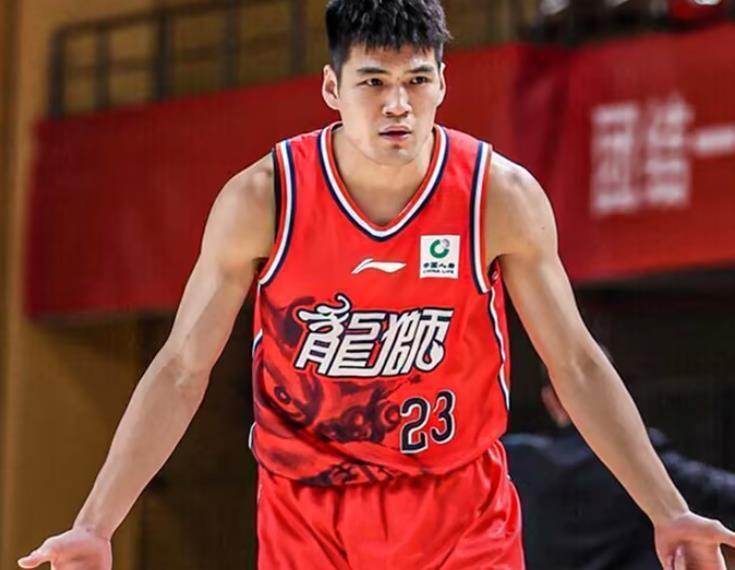 云鼎娱乐app下载-CBA球员回避条款，周琦不打新疆，陈国豪限制出场时间