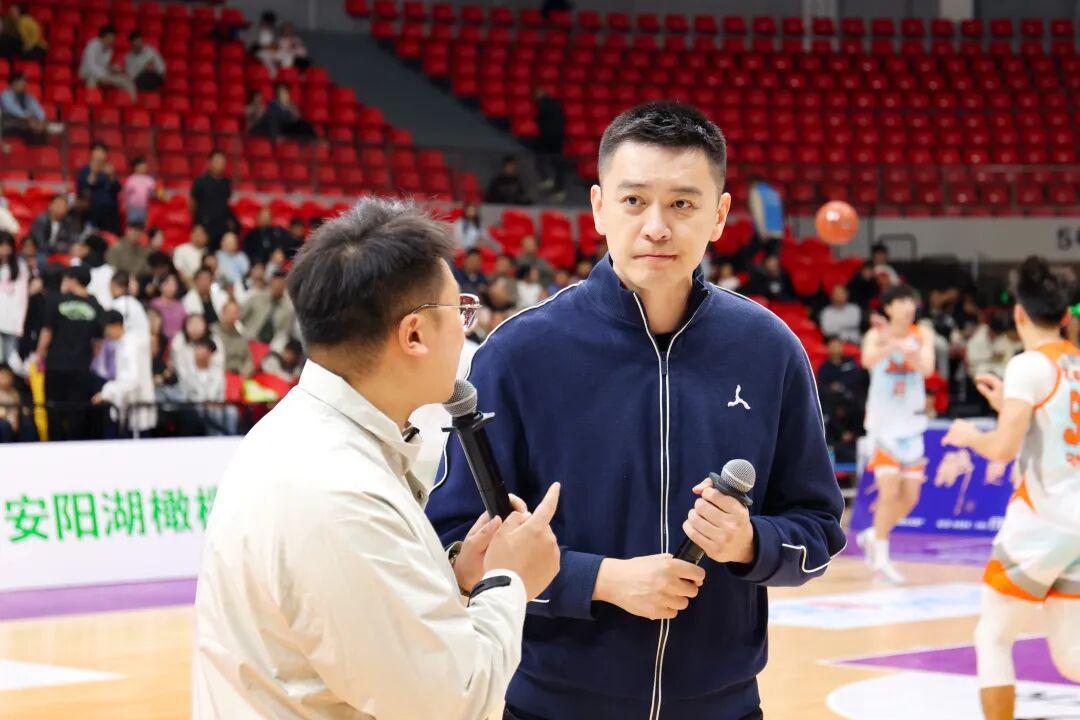 云鼎娱乐-杨鸣现身十堰：他们距离CBA仅一步之遥！